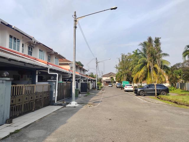 RENOVATED, Double Storey, JLN STUTONG 1