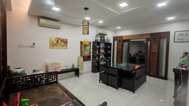 Renovated Superlink Double Storey 26x90 Canal Garden Kota Kemuning 1