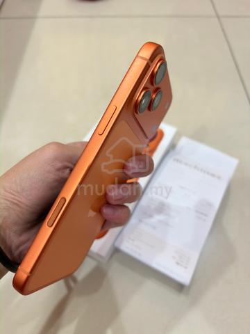 IPhone 17 pro max 256 orange - photo 2 of 6