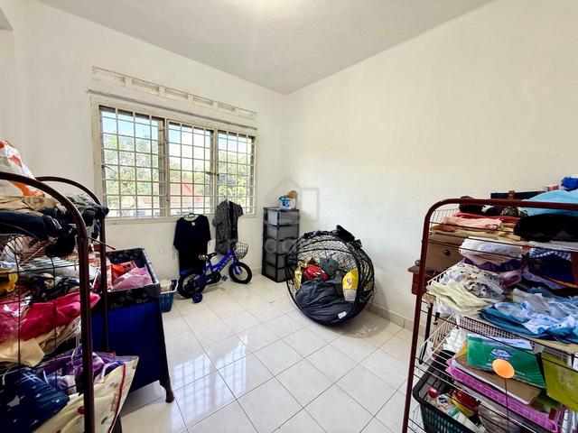 Selesa Puteri Condominium 4