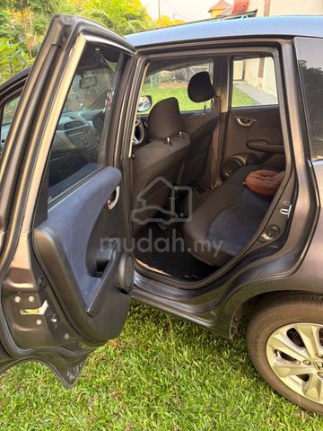 2013 Honda JAZZ 1.5 FACELIFT (A) - 4