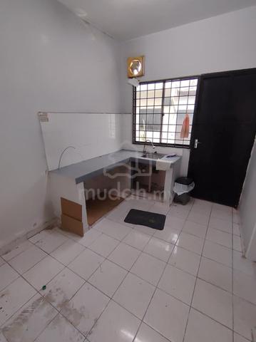 Kulai / Double Storey Low Cost House / For Rent 1
