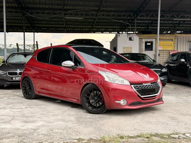 2014 Peugeot 208 1.6 GTi (6 Speed M)230HP HotHatch - 1