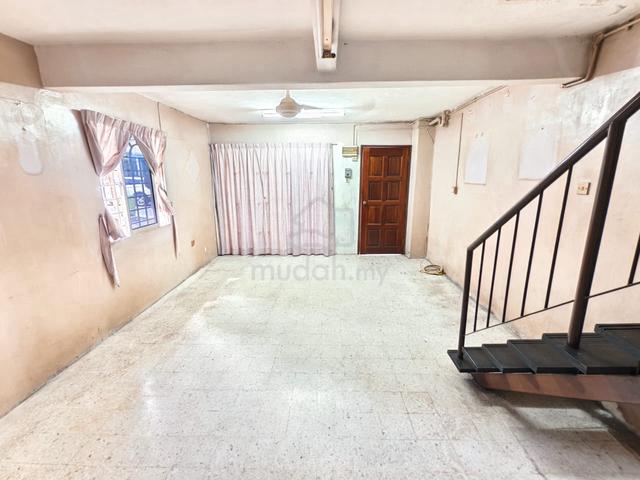 Taman Sri Sinar 2.5 Storey End Lot Freehold, Full Loan Low Dpwnpayment 1