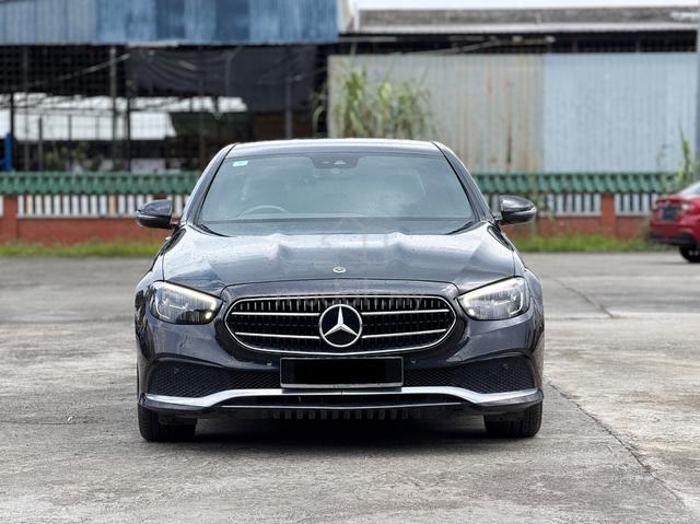 ‼️2022 Mercedes Benz E200 2.0 AVANTGARDE (A)‼️ - 3