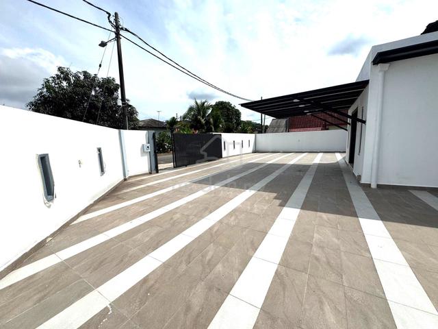 Full Loan Kota Masai Single Storey Corner House 3513sqft Full Renovate 1