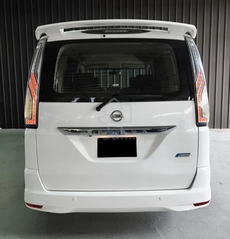 Nissan SERENA 2.0 S-HYBRID HIGHWAY STAR 2 P/DOOR - 5