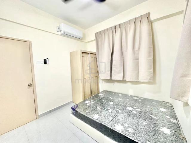 Premium Medium Room @ Sungai Ara /Bayan Lepas 1