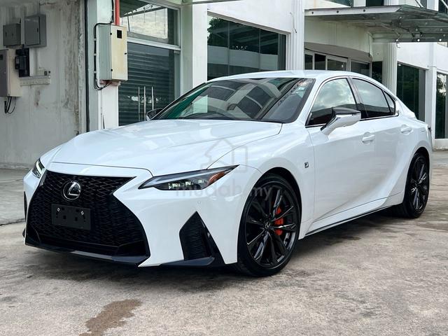 2023 Lexus IS300 2.0 F-SPORT, 5A/4.3KM, 4 CAM, ELC - 1