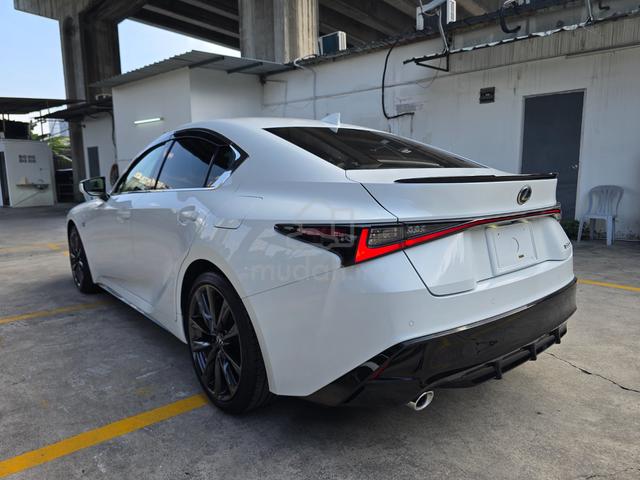 2023 Lexus IS300 2.0 F SPORT Red Seat 5A/13k km - 3