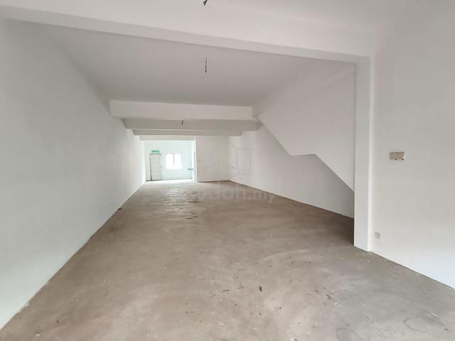 Face MAIN ROAD Ground Floor Ken Rimba Shop lot Shah Alam Sek16 1