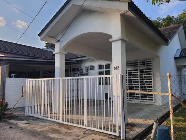 Rumah berdekatan HUSM utk disewa 1