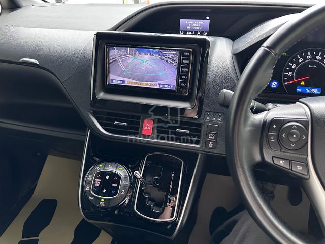 2021 TOYOTA VOXY 2.0 ZS KIRAMEKI 3 8 SEATEr - 5