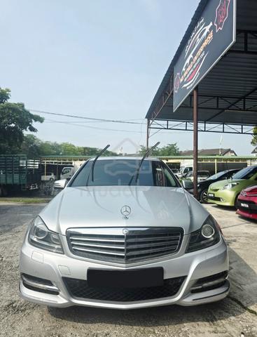 2012 Mercedes Benz C-CLASS C200 1.8 CGI (A) - 2