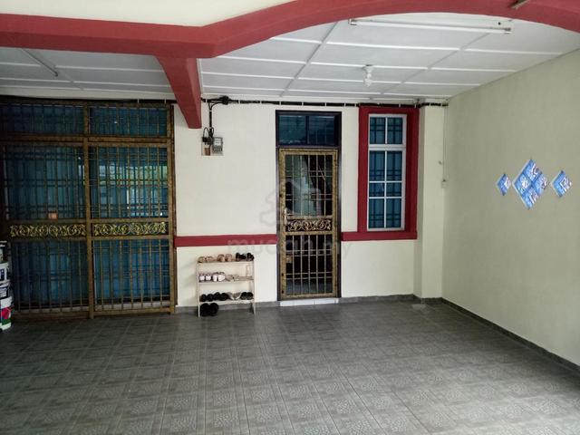 Bukit Indah Avenue 10 |double storey terrace house for rent 1