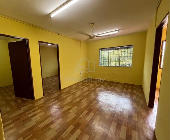 Pangsapuri Seri Cempaka (Bukit Sentosa) 1
