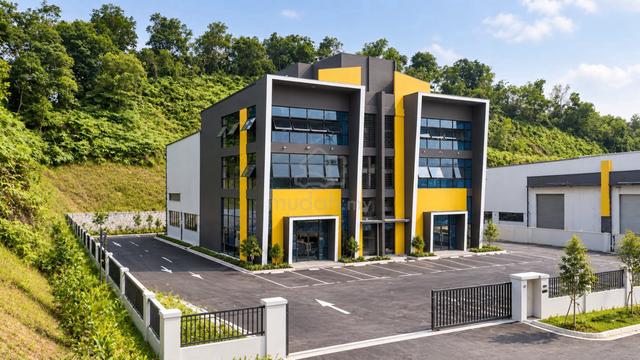 [DIRECT ACCESS LEKAS HIGHWAY] Semi Detached Factory For Sale 1
