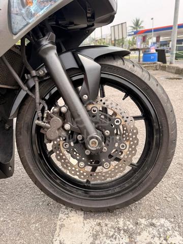 Low Mileage Used Kawasaki ER-6F - photo 10 of 12