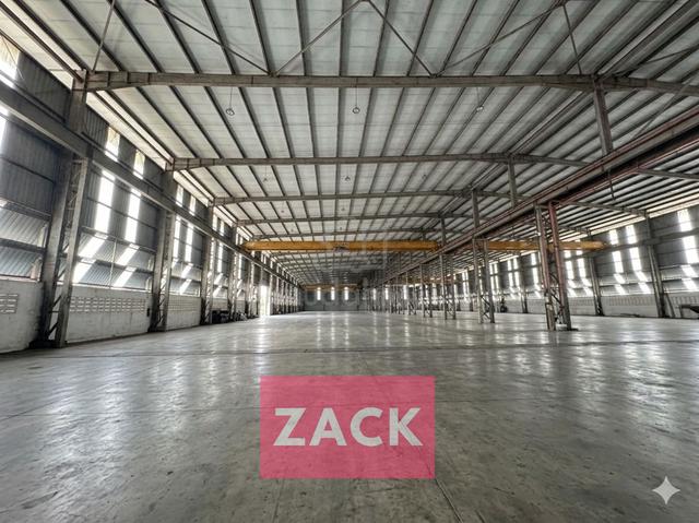 FOR RENT Detached Factory Warehouse BU 100,000 sqft Valdor 1