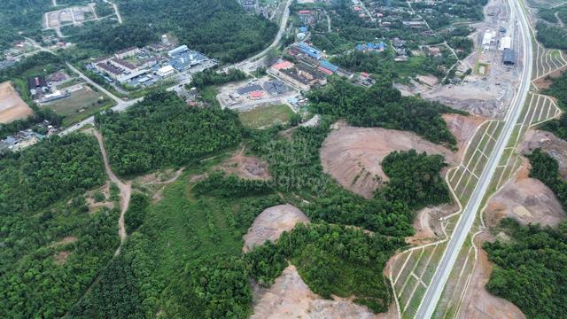 Tanah 7.8 Ekar Sebelah ECRL Permaisuri 1