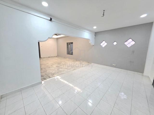 (END LOT) 2 Storey Terrace Bandar Tasik Puteri, Rawang 1