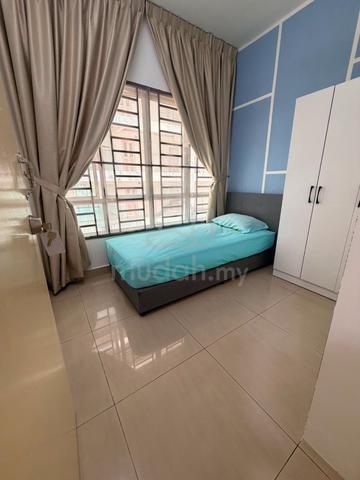 Male room for rent at Suriamas Suite @ Larkin JB 1