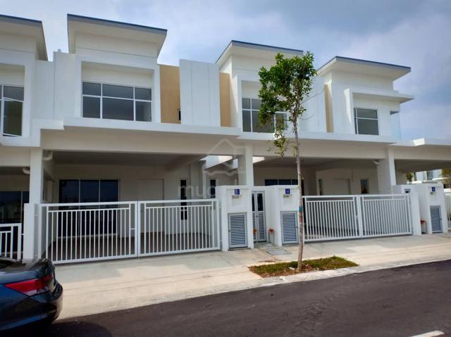RENT SEREMBAN 2 ARA SENDAYAN 💯DOUBLE STOREY FURNISH Facing PLAYGROUND 1