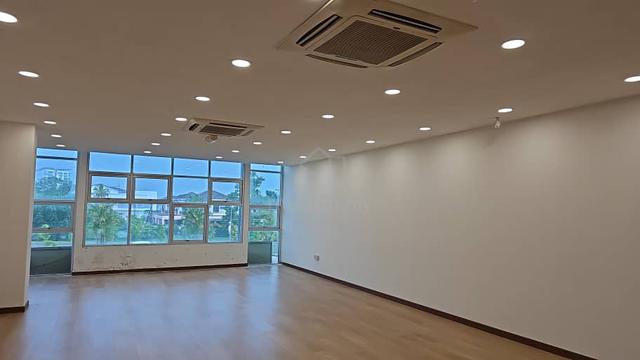 Opposite OneTJ Shoplot 1st Floor For Rent 1