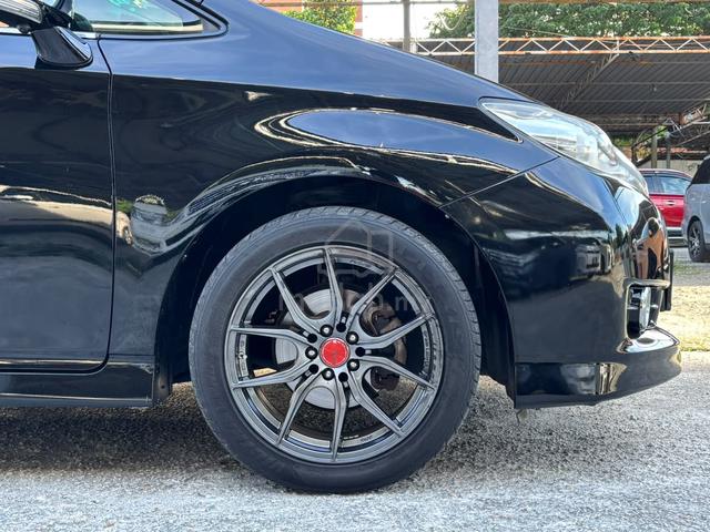 Toyota WISH 1.8 X 8 Seater sport Facelift 1.8x - 5