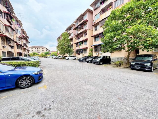 Putra Impian Apartment 1