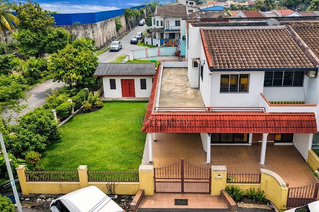SPACIOUS 💥 CORNER LOT Double Storey Terrace Taman Sri Watan Ampang 1