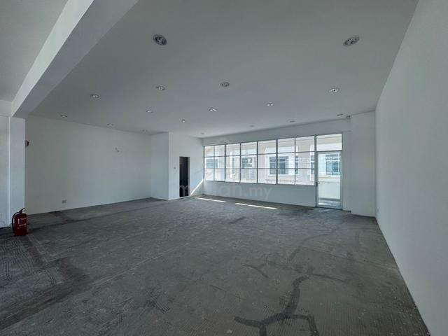 Metro Town | 2nd Floor | Intermediate | Bare Unit | Iramanis | Lintas 3