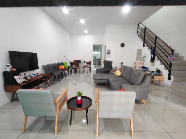 Tambun / Fully Renovated / 2 Storey / 22x70 / Gated & Guarded / 4R 3B 1