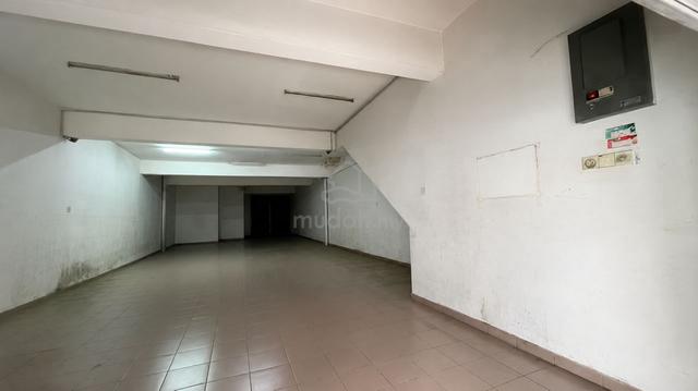 GROUND FLOOR Bandar Menjalara Kepong Shop Shoplot Near Desa Parkcity 1