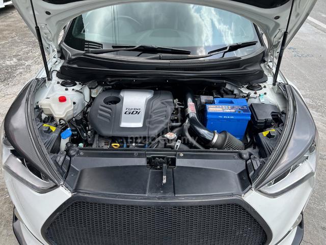 YR 2015 Hyundai VELOSTER 1.6 TURBO SUNROOF - 4