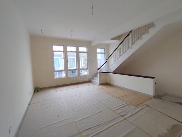 Imperial Jade Bandar Baru Seri Alam Masai 2.5-Storey Terrace House 4