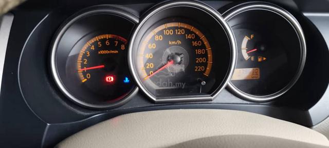 2010 Nissan GRAND LIVINA 1.6 CLASSIC/COMFORT (A) - 2