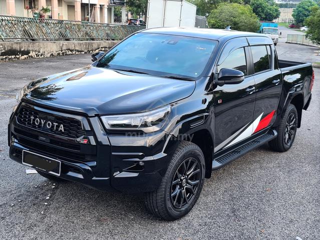 New 2026 TOYOTA HILUX 2.8 GRS & ROUGE FAST STOCK - 1