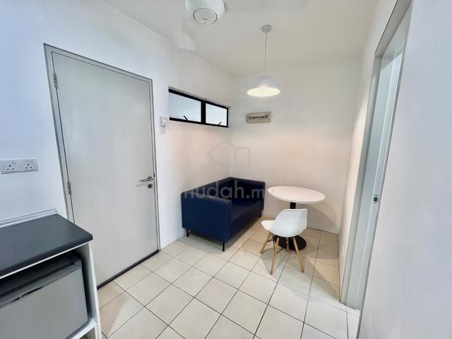 Uni Suites 1