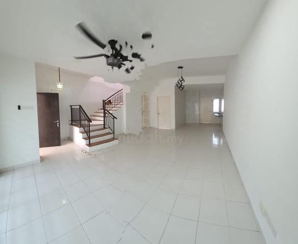 Double storey Terrace House for rent at Senawang, Negeri Sembilan 1