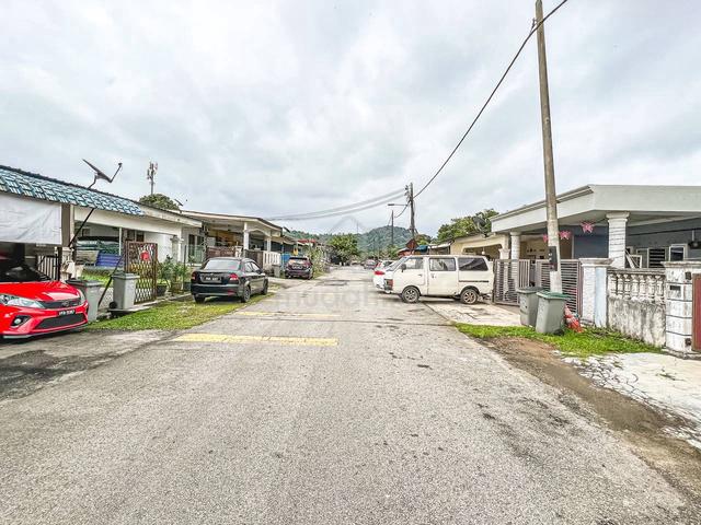 FULL LOAN! OPEN FACING Single Storey Taman Angsamas Mambau Seremban 3
