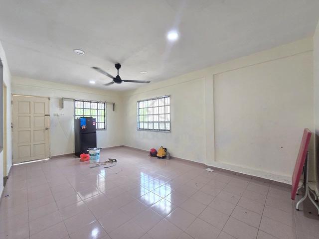 Single Storey Terrace House/ Taman Ungku Tun Aminah/ Tasek Central 1