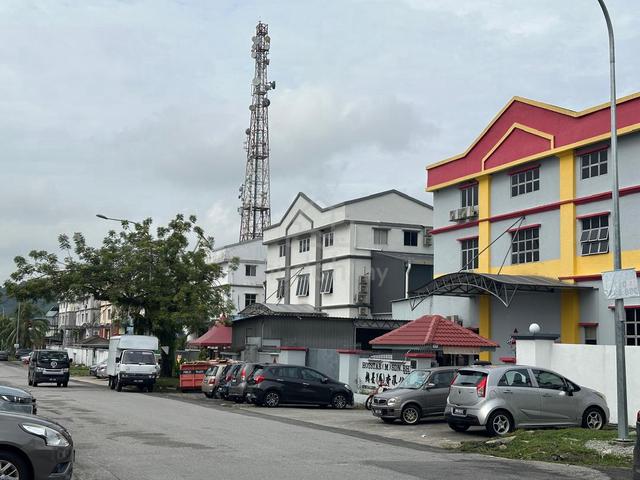 2storey Corner Factory KIP Taman Perindustrian Sri Damansara Kepong 1