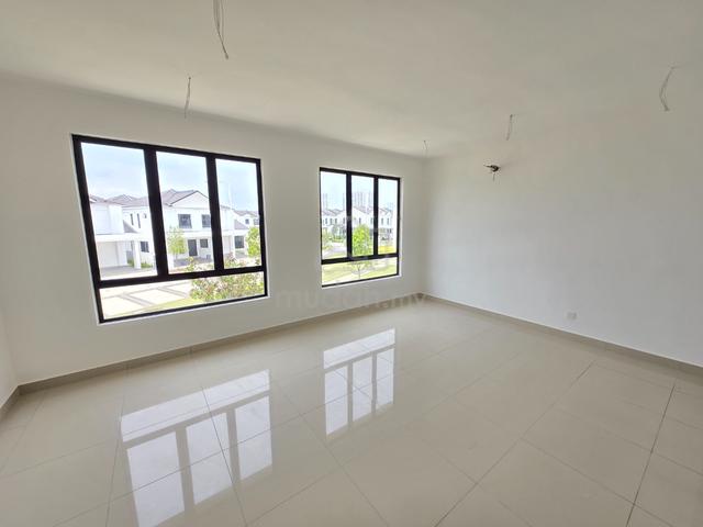 Townhouse Upper Floor @ Eco Horizon Camdon, Batu Kawan 1