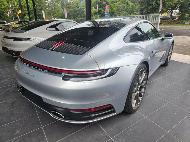 2022 Porsche 911 3.0 CARRERA 4 (A) - 5