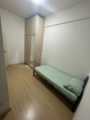 Single Room Lakeville Residence 🌈 1