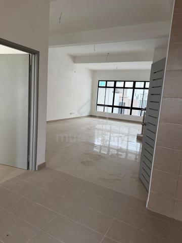 Double Storey Terrace House Pulai Bestari 1