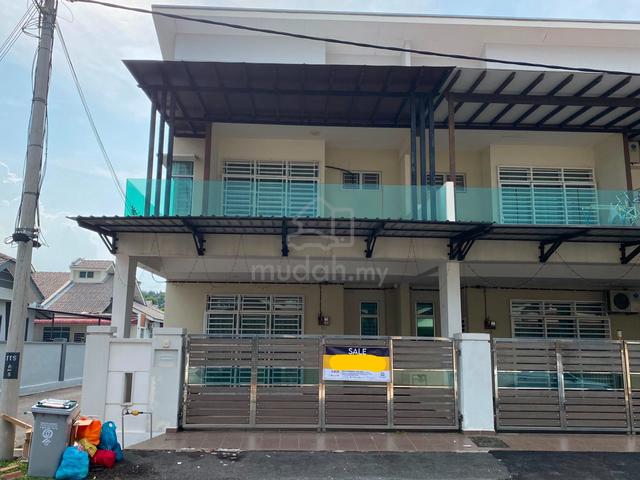 DOUBLE STOREY TAMAN TASIK SEJATI, BULOH KASAP, SEGAMAT- Non Bumi Lot 1