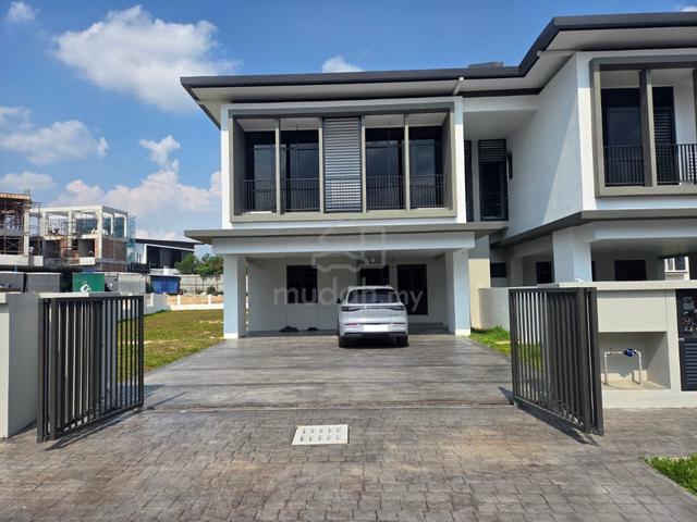 Bandar Kinrara, Anggun Villa 1, BK8, Semi-D Corner unit,Brand New 1