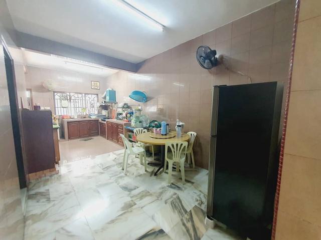 Fully Renovated and Fully Extended 2 Storey Terrace for Bayu Perdana 2